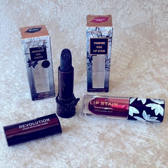 Brand New Revolution Vampire Kiss Lip Stain & Enchanted Kiss Black Lipstick - Picture 1 of 14